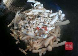 海鲜菇炒蛏肉的做法图解7