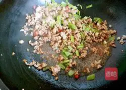 Illustration of how to make minced meat noodles 8