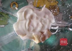 酸奶香蕉奶昔的做法图解3