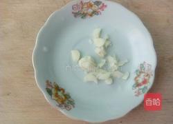 豆豉炒尖椒的做法图解1