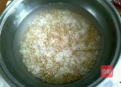 燕麦米粥的做法图解2