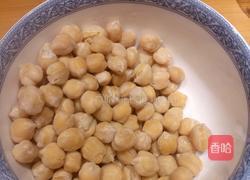 椒盐鹰嘴豆的做法图解1