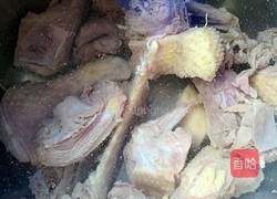 冬瓜鸭肉汤的做法图解1