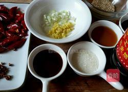 干煸肥肠的做法图解3