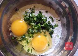 虾米鸡蛋饼的做法图解2