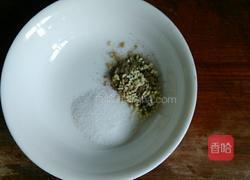 蒜香凉拌皮蛋豆腐的做法图解7