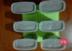 奥利奥酸奶香蕉冰棍的做法图解5