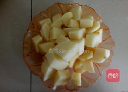 糖醋排骨土豆的做法图解2