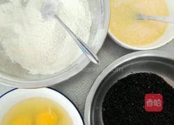 自制薄脆鸡蛋卷的做法图解1