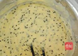 自制薄脆鸡蛋卷的做法图解2