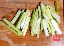 西芹炒豆干的做法图解2