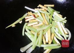 西芹炒豆干的做法图解8