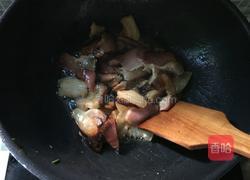 茭白炒腊肉的做法图解4