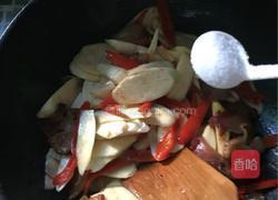 茭白炒腊肉的做法图解7