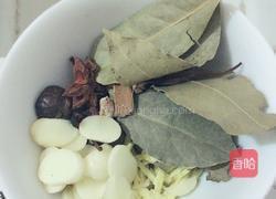 牛肉烧萝卜的做法图解1