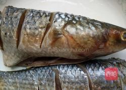 金蒜梭鱼的做法图解1