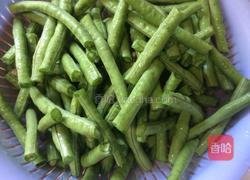 肉末豆角的做法图解2