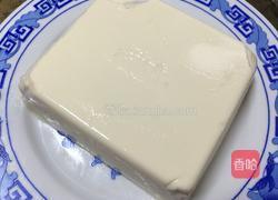 皮蛋豆腐的做法图解2