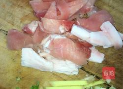 肉炒胡萝卜的做法图解1