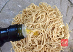 秘制爽口凉面的做法图解3