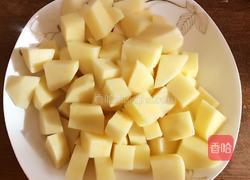 土豆泥球烧牛肉的做法图解2