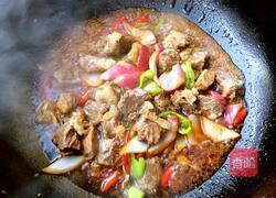 土豆泥球烧牛肉的做法图解14