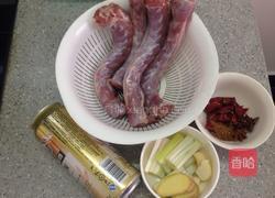 麻辣啤酒鸭脖的做法图解1