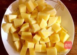 葱香土豆泥饼的做法图解1