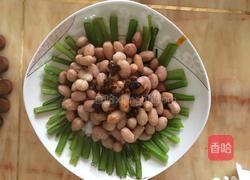 凉拌芹菜拌花生米的做法图解3
