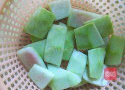 西瓜皮炒肉片的做法图解2