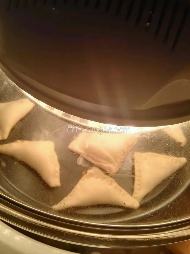 烤箱预热十分钟，175℃，15分钟