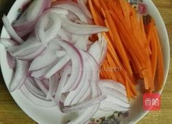 黑椒手撕鸡肉卷的做法图解1