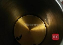 港式蜂蜜奶茶的做法图解2