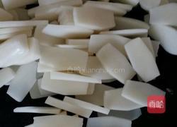 鸭汤煮饵块的做法图解1