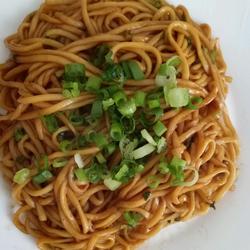 酱油炒面的做法[图]