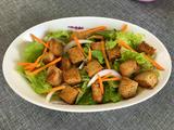 生菜面包沙拉