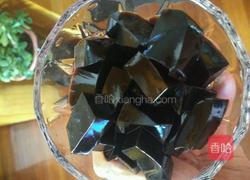 牛奶菊花龟苓膏的做法图解14