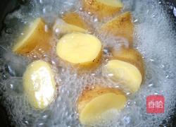 孜然土豆的做法图解1