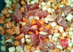 香菇腊肠焖饭的做法图解8