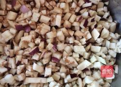 茄子粉条馅饺子的做法图解1