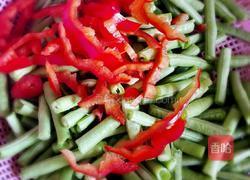 酱爆豇豆的做法图解1