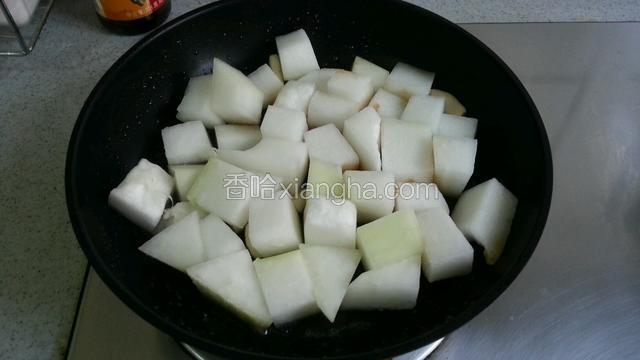 调料融化 倒入冬瓜块