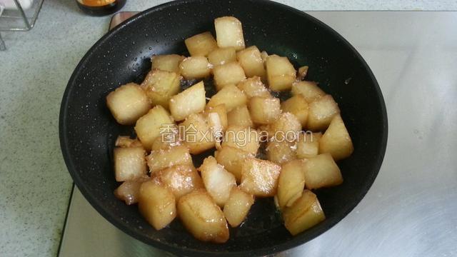 冬瓜熟了 调入鸡精即可出锅