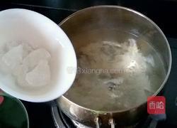 蜂蜜雪梨银耳羹的做法图解5