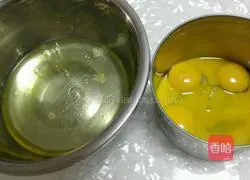 Strawberry Cake Roll Recipe Illustration 2