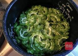 辣椒炒苦瓜的做法图解1