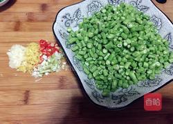 烂肉豇豆的做法图解2