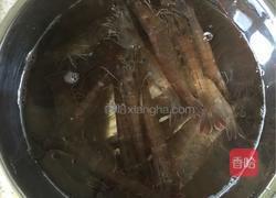 白灼虾的做法图解1