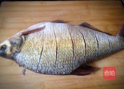 香辣红烧鳊鱼的做法图解3