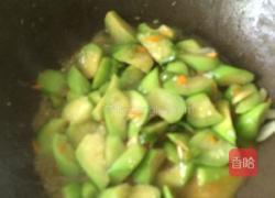 丝瓜炒土鸡蛋的做法图解8